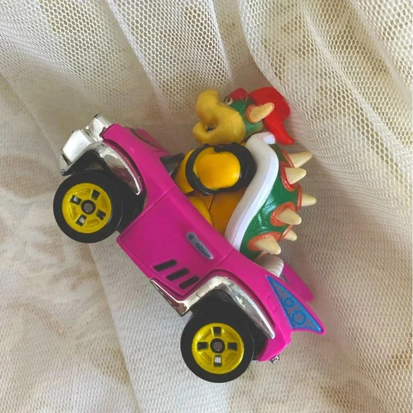 Kids Cartoon Dino Dragon Collectible Figurine Action Figure in Cute Pink Car - Picture 2 of 5